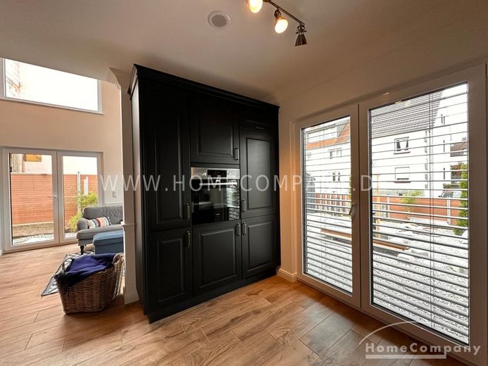 NUOVA COSTRUZIONE
Appartamento maisonette moderno e arredato con gusto, con terrazza – bd70b8e5c1acb7263e01a66c496d28e1d85d200d.jpg