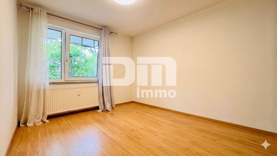 Großzügige altengerechte EG 4-Zimmer Wohnung mit großer Terrasse und Stellplatz – Schlafzimmer