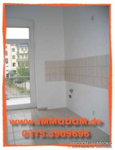 3-Zimmer-Wohnung mit LAMINAT, BALKON und Tageslichtbad mit Wanne und Dusche zu vermieten! – Küche