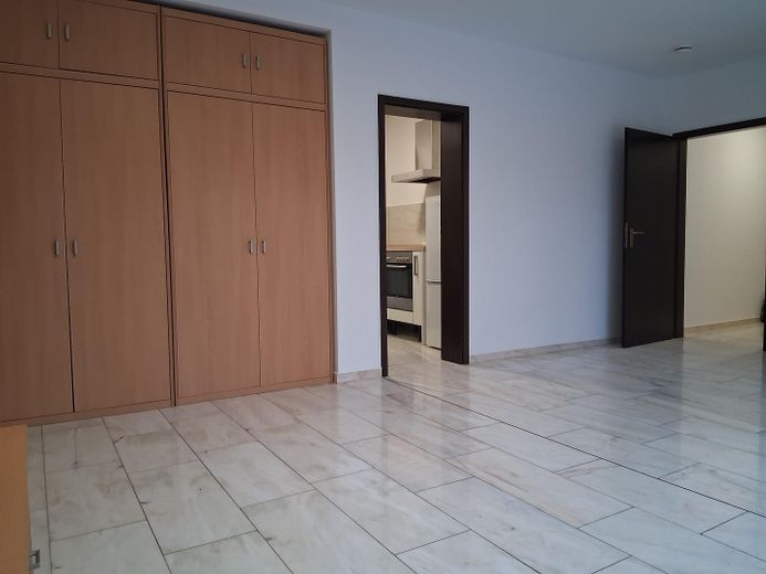 Wohnzimmer Blick zum Flur