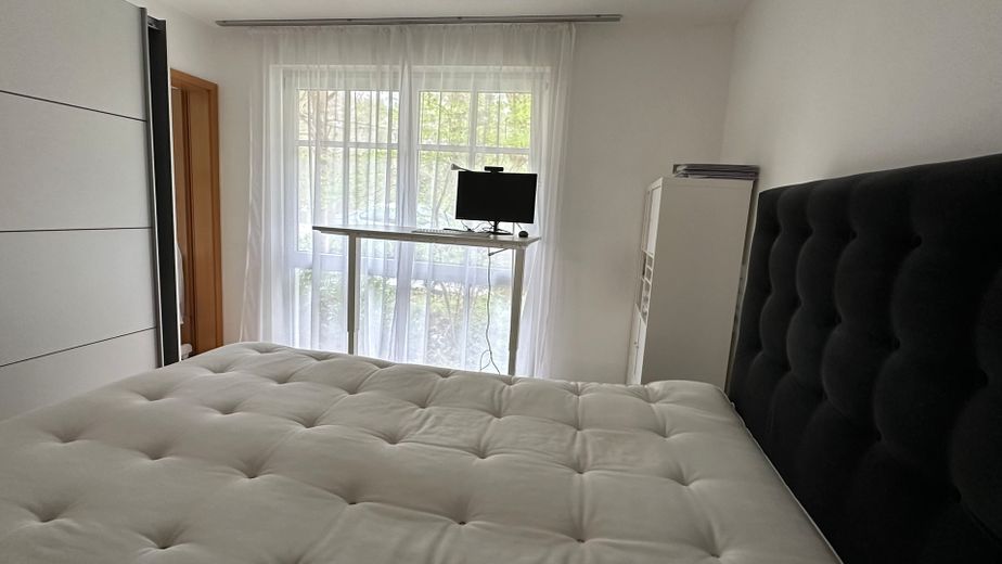 Top attrezzato, quartiere di ville, con terrazza – Foto 7