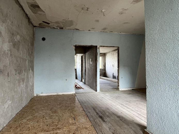 Doppelhaushälfte mit zwei Wohnungen und PV-Anlage – Wohnung 2 Esszimmer / Küche