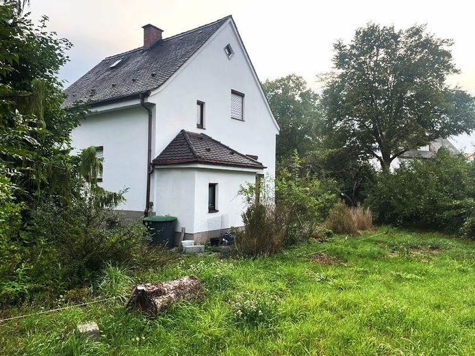 VON PRIVAT - Baugrundstück mit Altbestand in Dachau-Mitte – Hauptgebäude