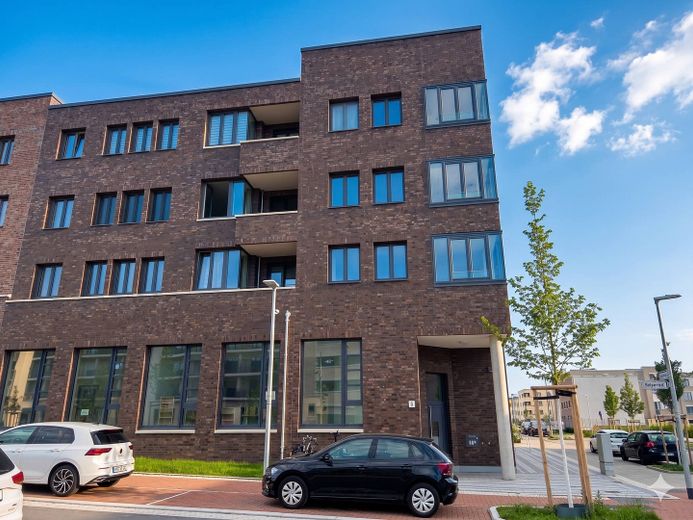 HOGAR DE ENSUEÑO EN PRIMERA OCUPACIÓN: Luminoso piso de 3 habitaciones con COCINA AMUEBLADA – Außenansicht I