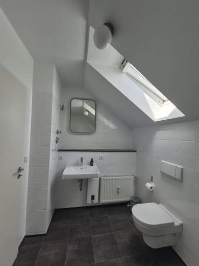Schöne 2-Zimmer-Wohnung auf 68qm in unmittelbarer Nähe zum Rhein – Foto 10