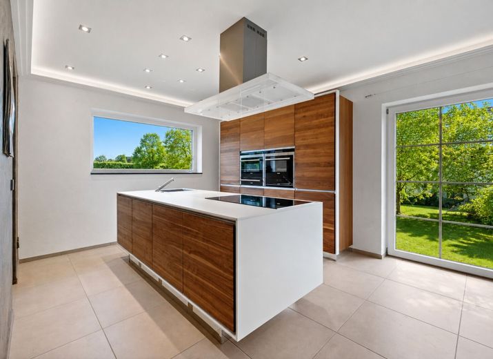 Design Bungalow mit Carport an ruhiger Waldrandlage
- PROVISIONSFREI - – Küche 1