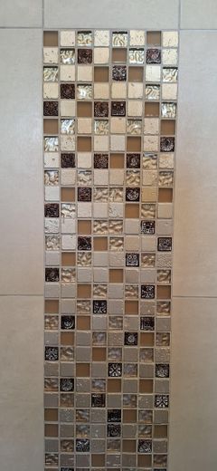 Arrivare. Respirare. Sentirsi a casa. Casa d'architetto in costruzione ecologica in legno – OG Bad Mosaik Fliesen