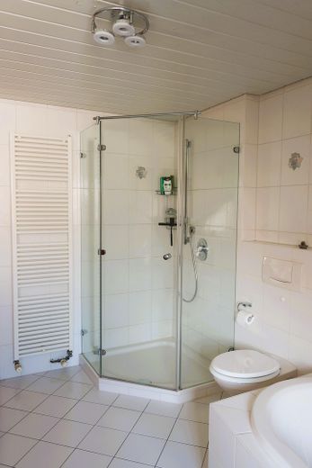 Badezimmer 2