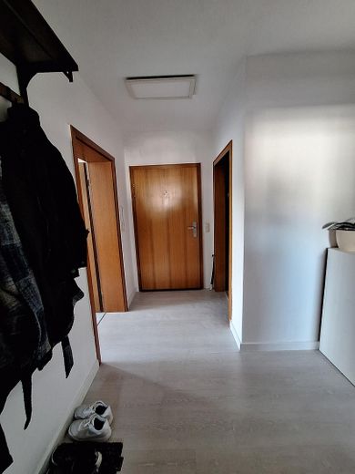 wunderschöne sonnige Wohnung mit Balkon im begehrten Stadtteil Voxtrup in Osnabrück – Flur 4