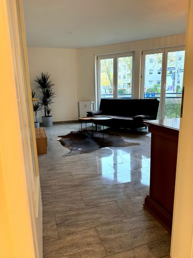 Luminoso apartamento en planta baja totalmente equipado cerca de Marktplatz Galerie Bramfeld – Foto 1