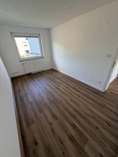 Modern wohnen auf zwei Ebenen – provisionsfrei – zweites Zimmer OG