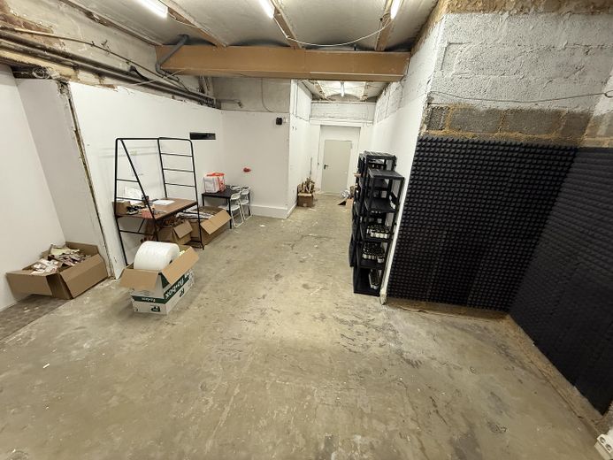 Gewerbe- & Studiofläche 165m² Wolfsschlucht 25, beheizte Gewerbefläche, 4m Raumhöhe – Foto 7