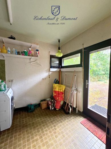 Einfamilienhaus mit ELW, tolles Grundstück mit Panoramablick über Saarbrücken – HWR 1.OG