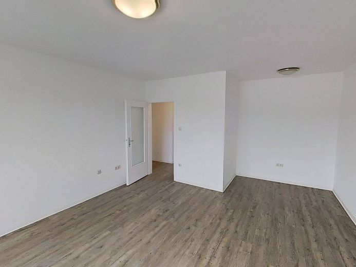 Ampio appartamento di 3 locali con BALCONE e molto comfort a Paderborn-Sennelager – Ansicht II: Wohn- und Esszimm…