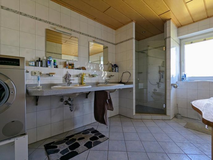 Freistehendes Ein-/Zweifamilienhaus, Lkr. Erding – Bad Ansicht 2