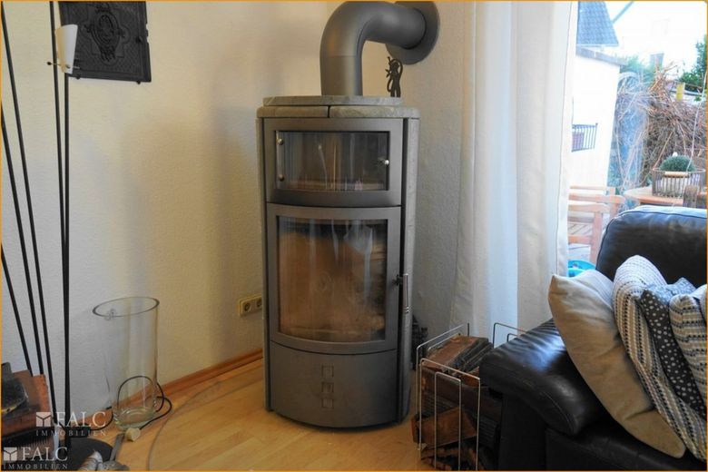 Familienglück in modernem, energieeffizientem Reihenmittelhaus – Ofen