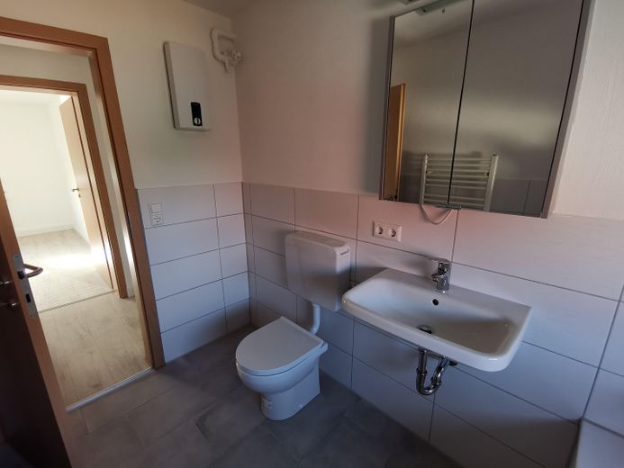 3-Zimmer-Wohnung in Egenhausen in guter Lage zu vermieten – Bad