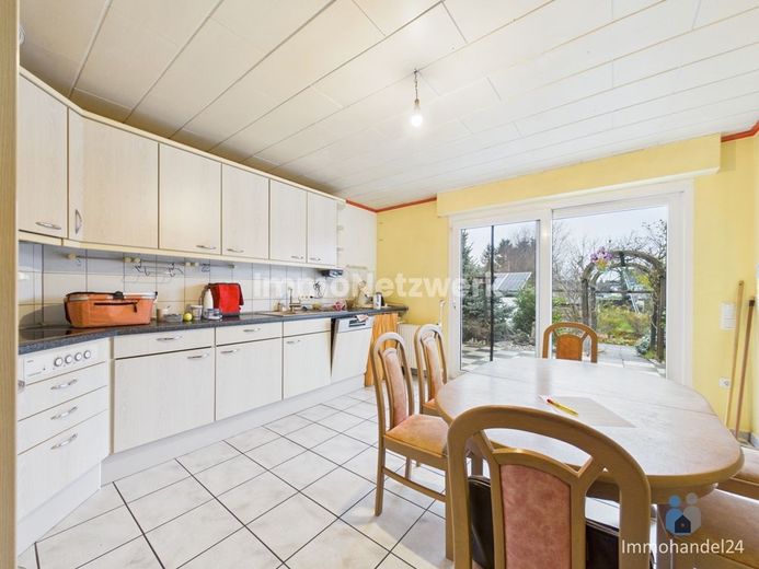 TOPANGEBOT***Bungalow mit großem Grundstück unmittelbar am See***NEU – Küche