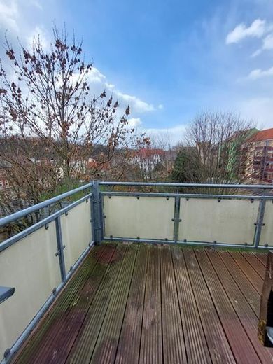 Großzügige DG 4-Zimmer mit Laminat, Wannenbad und Balkon in ruhiger Lage! – 20230405_134924