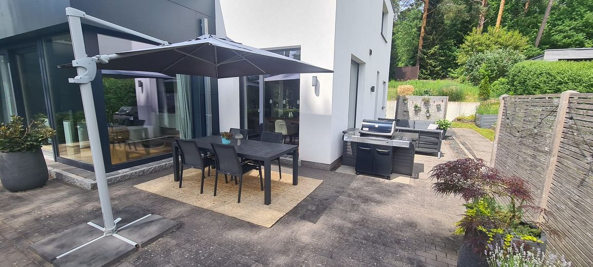Hauptterrasse/ Terrasse Küche