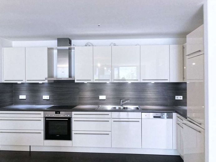 Terrassenliebhaber aufgepasst! Riedberg – Kochen