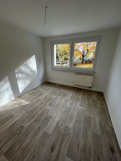 Helle 4-Zi. mit großem Balkon &amp; Laminat in ruhiger Lage! – PHOTO-2024-10-23-11-36-47_6