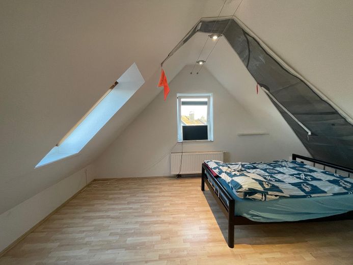 gepflegte Doppelhaushälfte in der Nähe vom Hamburg - mit Chashback Kauf einer beim Wärmepumpe!! – Schlafzimmer