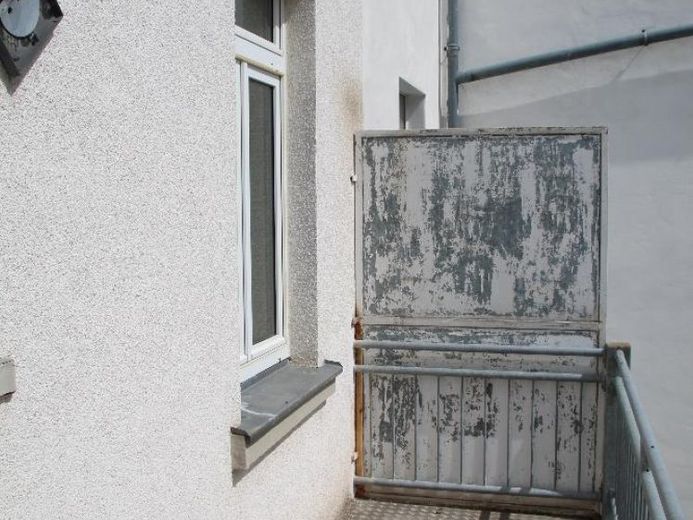 Riduzione del prezzo! - Investimento con potenziale a Plauen Haselbrunn - Balconi - Senza provvigione – Foto 1