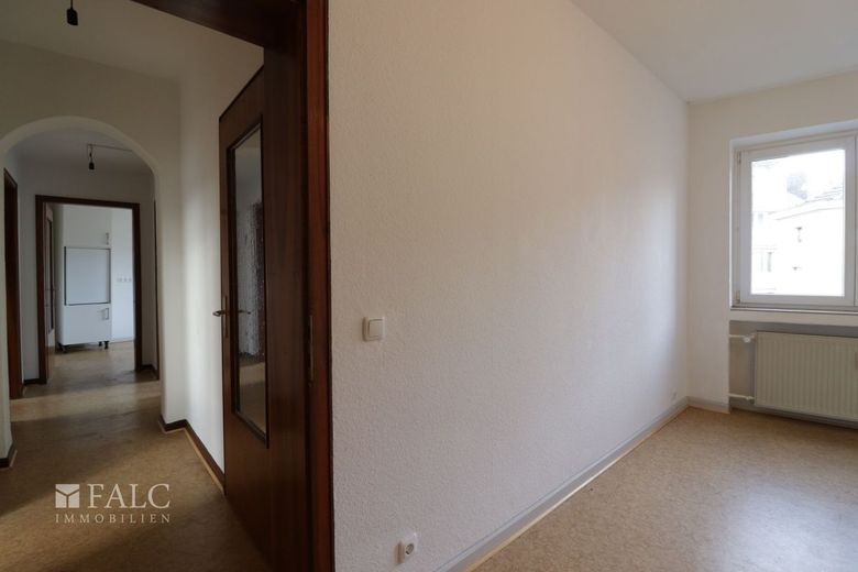 Charmante 3-Zimmer-Wohnung mit einzigartigem Fensterband – Kinderzimmer