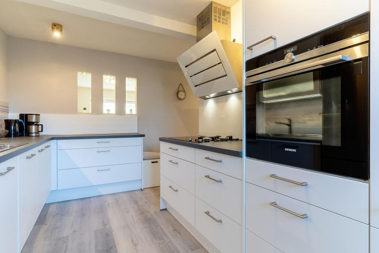 Küche inkl. Gasherd