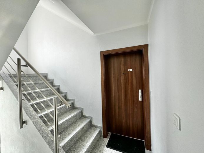 Eigentumswohnung im sanierten Mehrfamilienhaus! - Wohnung in Neubeckum – Gemeinschaftsflur