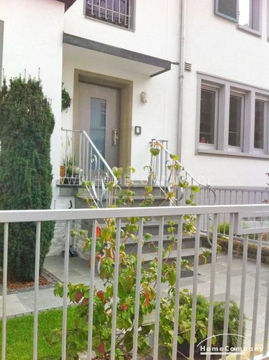 Rödelheim 8043302 – exklusiv und charmant möblierte 2-Zimmer-Wohnung – 6054b4cf106e90564b4b06a508330e8d2382d64e.jpg