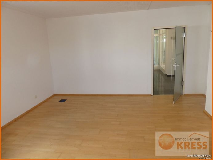 Zentral, hell u. ebenerdig Ladenlokal/Büro/Praxis in Schlüchterns "Neuer Mitte", 2 Pkw Stellplätzen – Bild 13
