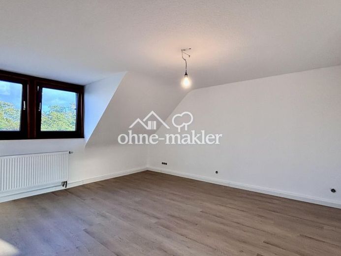 Appartamento di 3 locali appena ristrutturato all’ultimo piano – libero subito | Düren – Foto 1