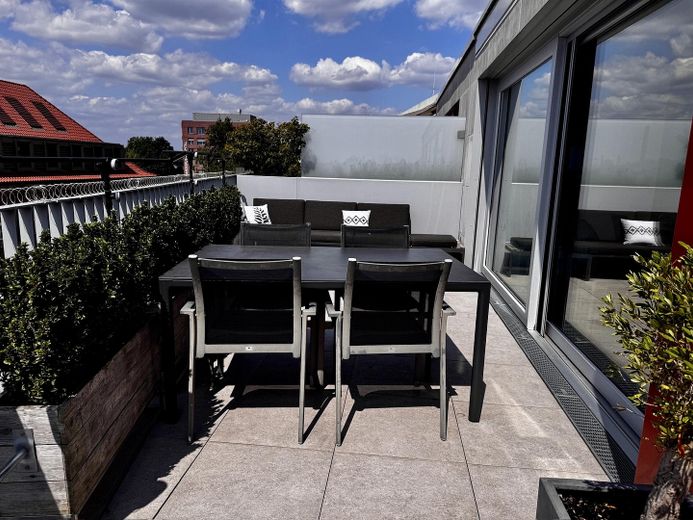 Penthouse met sauna, open haard, SmartHome, 2 TG-plaatsen direct bij het St. Franziskus-hospital – 10 Dachterrasse Nordblick 