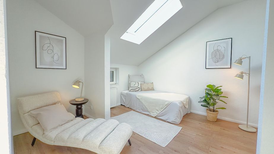 Modernisiertes EFH mit ruhigem Garten im Zentrum von Ahrensburg – Schlafzimmer OG