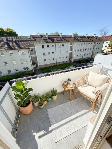 3 Zimmer Wohnung als WG zu vermieten – Balkon 2 aus dem großen Zimmer