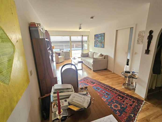 Wohnzimmer von Küche aus