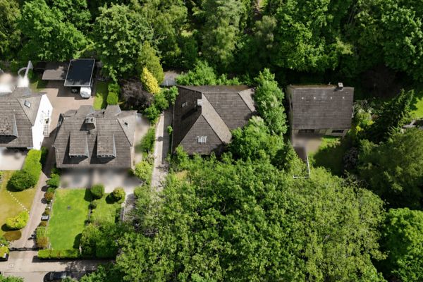 Grundstückshälfte in Hamburg Sülldorf – attraktive Basis für eine Doppelhausbebauung