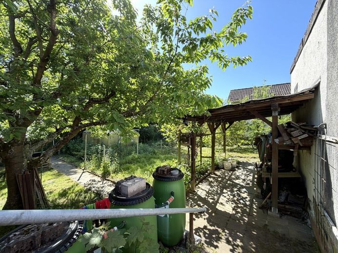 Zweifamilienhaus in idyllischer Lage - direkt an der Modau mit großem Garten – Garten