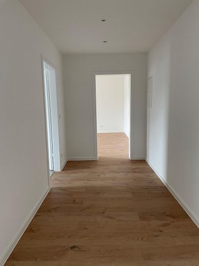 Im Herzen von Büderich - in 2024 kernsanierte wunderschöne 2-Zimmerwohnung mit Balkon – Diele - Archivbild -