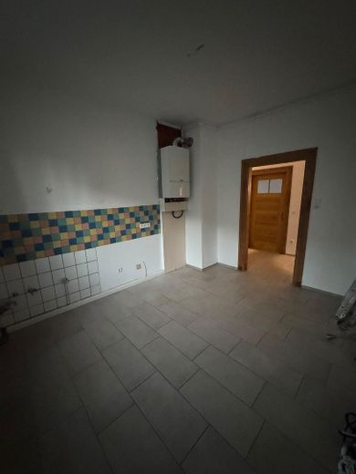 4 Zimmer Whg, 2. OG, renoviert mit EBK 650 plus 75 Euro Küche – Küche (Küche wird eingebaut
