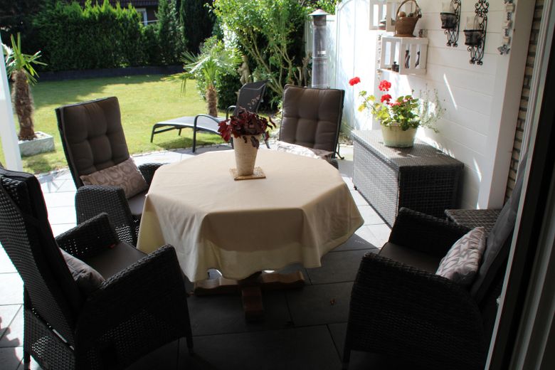 Überdachter Terrassenplatz