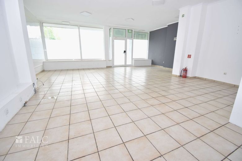 Versatile locale commerciale/ufficio - ideale per chiosco, parrucchiere, estetica, podologia o studio – Gewerberaum