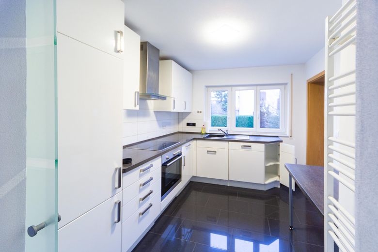 TOP renovierte 3-Zimmer-Wohnung in Bosch-Nähe – Küche