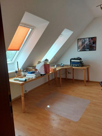 ARBEITSZIMMER / KINDERZIMMER