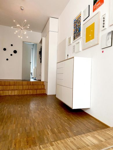 Townhouse-Wohnung Neckarstadt-Ost / Terrasse und Gartennutzung / 2 Balkone / Perfekt für Familien – Flur EG