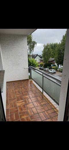 Renovierte 2-Zi-Whg in zentraler Lage von Frankfurt-Bergen Enkheim Stellplatz inklusive – Foto 7