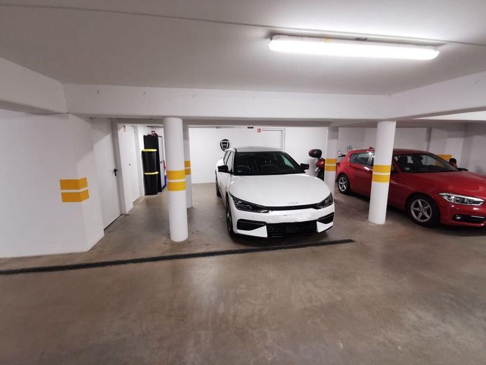 Tiefgaragenplatz