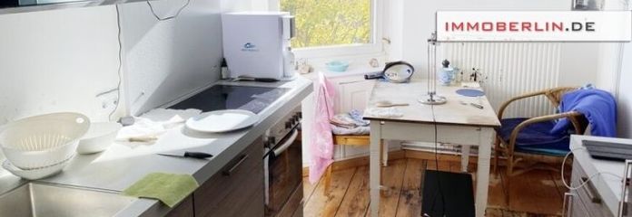 IMMOBERLIN.DE - Maravilloso piso antiguo con balcón soleado y espacio diáfano bajo cubierta en una ubicación muy solicitada